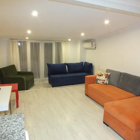 Taksim 9 * Istanboel